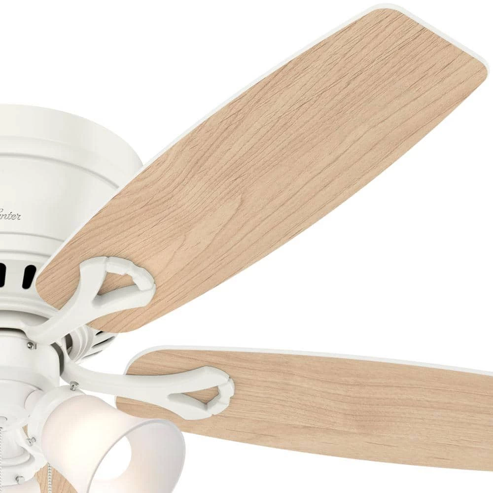 Hunter Oakhurst II 52 in. Low Profile LED Indoor Fresh White Ceiling Fan with Light Kit 4 Hunter Oakhurst II 52 in. Low Profile LED Indoor Fresh White Ceiling Fan with Light Kit - Image 4